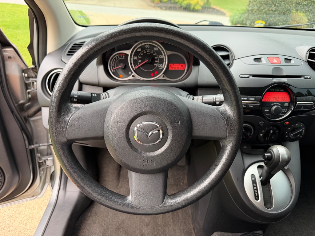 2013 MAZDA MAZDA2 - $6,000
