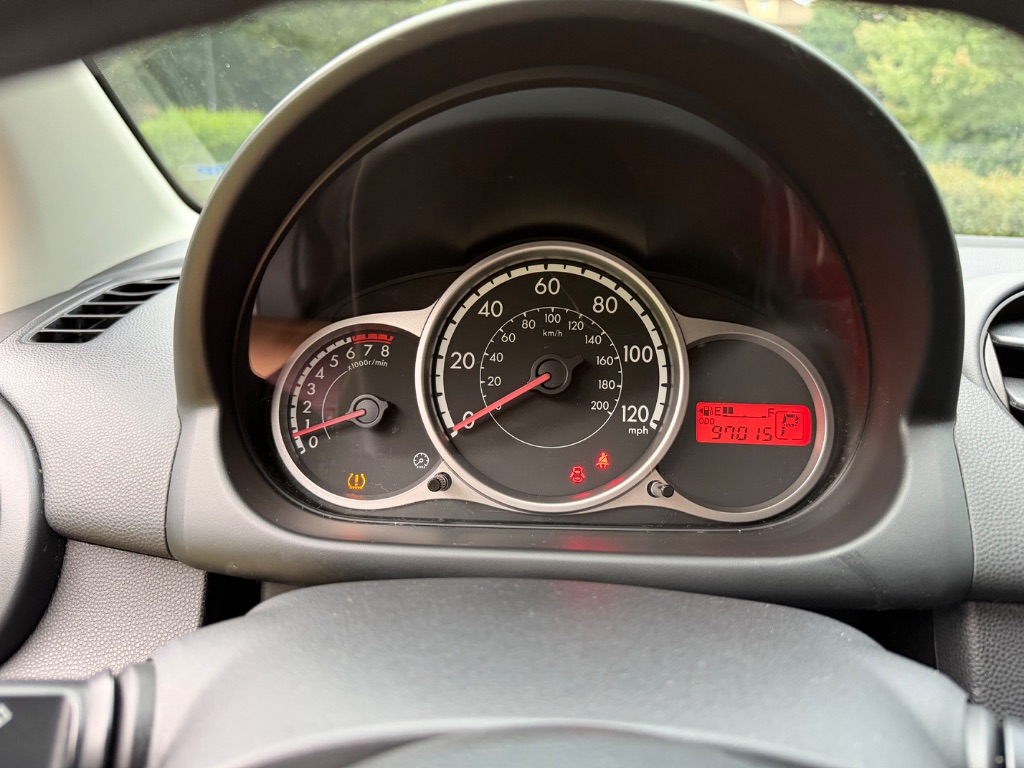 2013 MAZDA MAZDA2 - $6,000