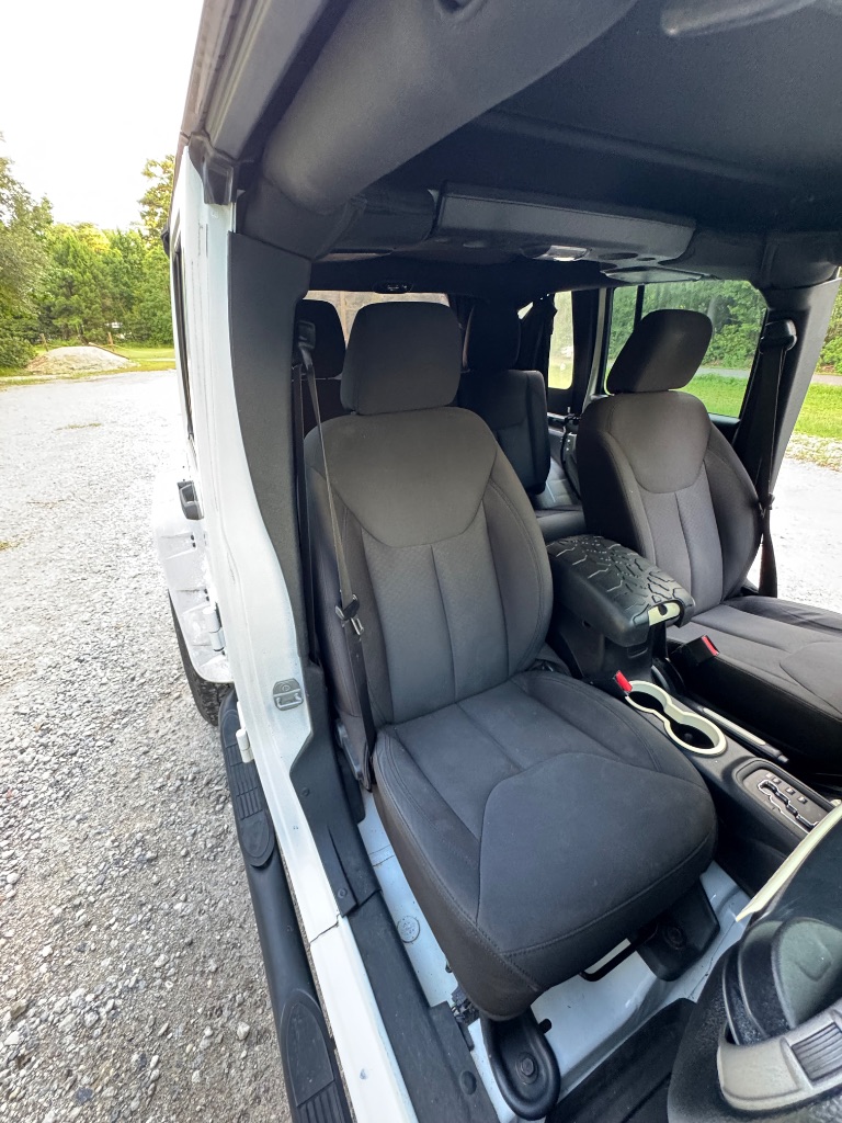 2015 Jeep Wrangler - $14,500