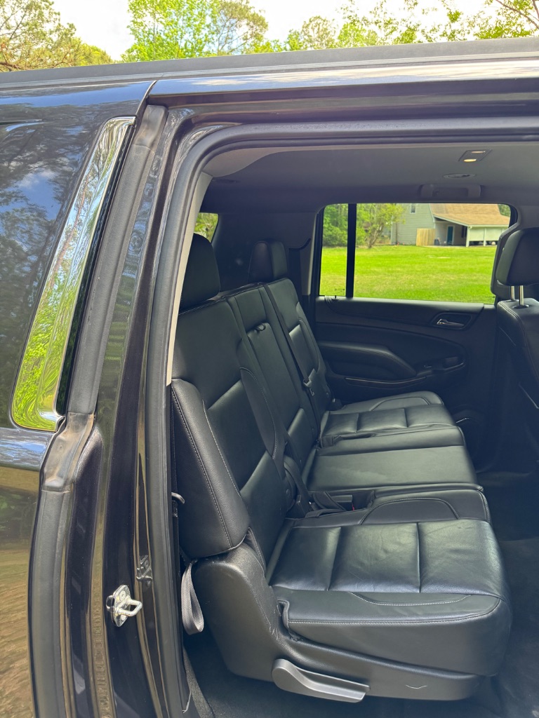 2018 Chevrolet Suburban - $16,000