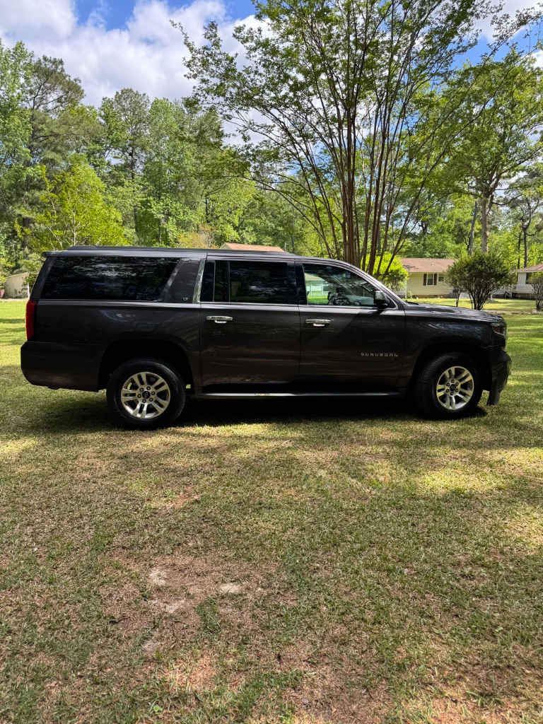2018 Chevrolet Suburban - $16,000