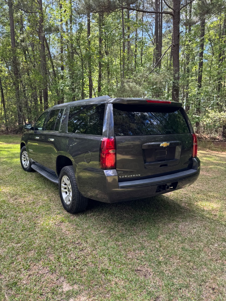 2018 Chevrolet Suburban - $16,000