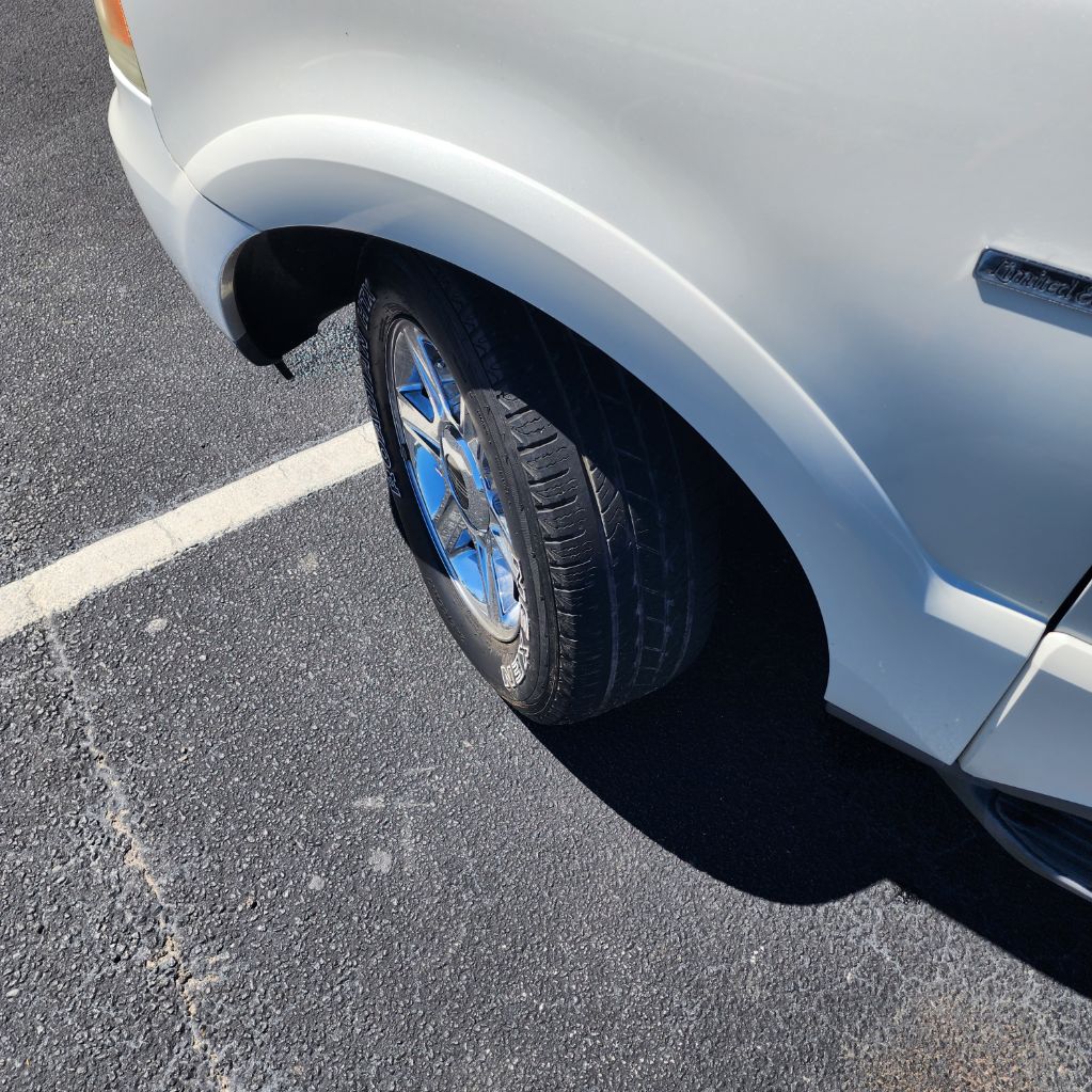 2003 Lincoln Aviator