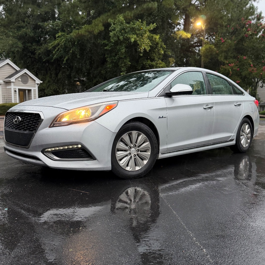 2016 Hyundai Sonata Hybrid SE FWD