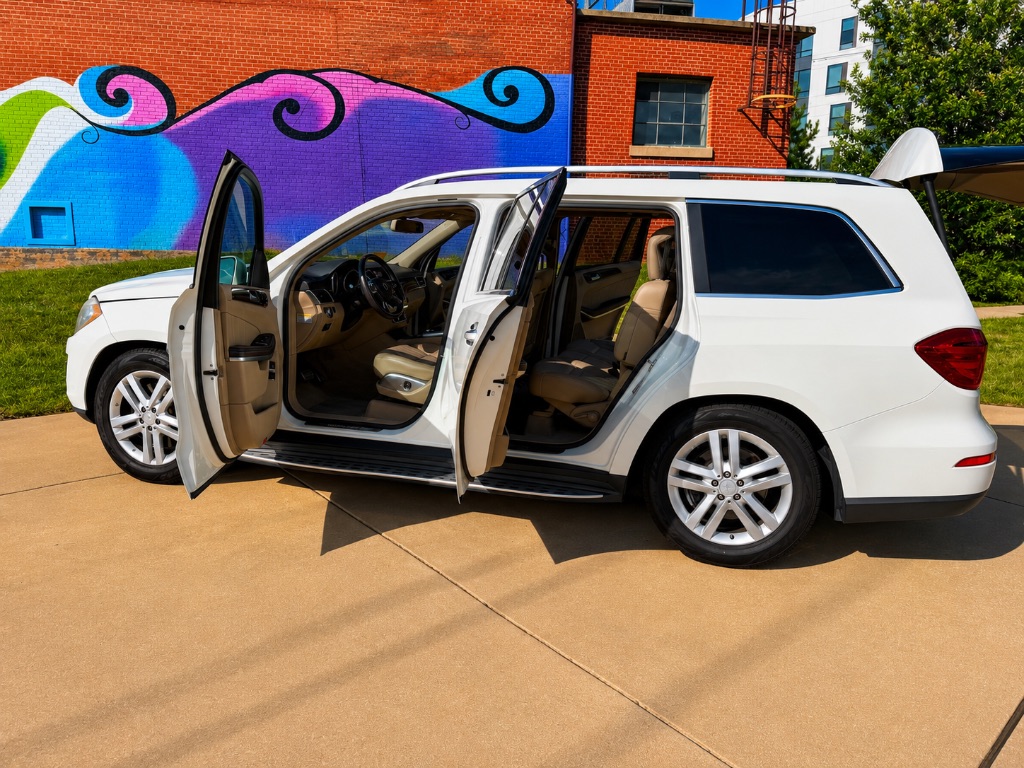 2013 Mercedes-Benz GL-Class - $11,950