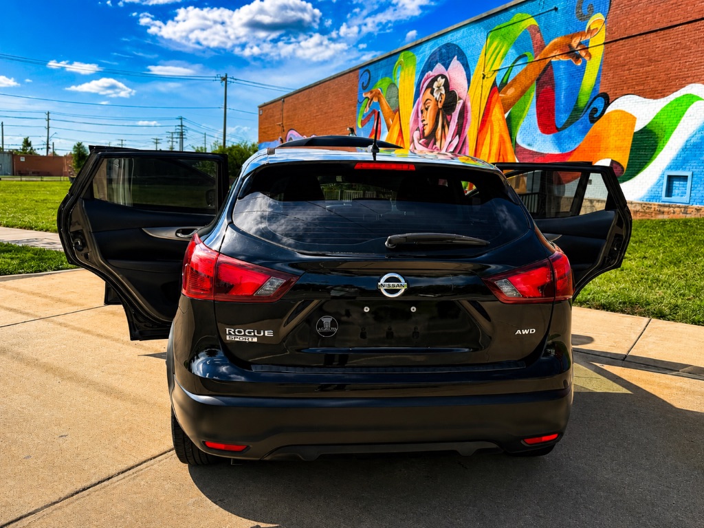 2019 Nissan Rogue - $12,990