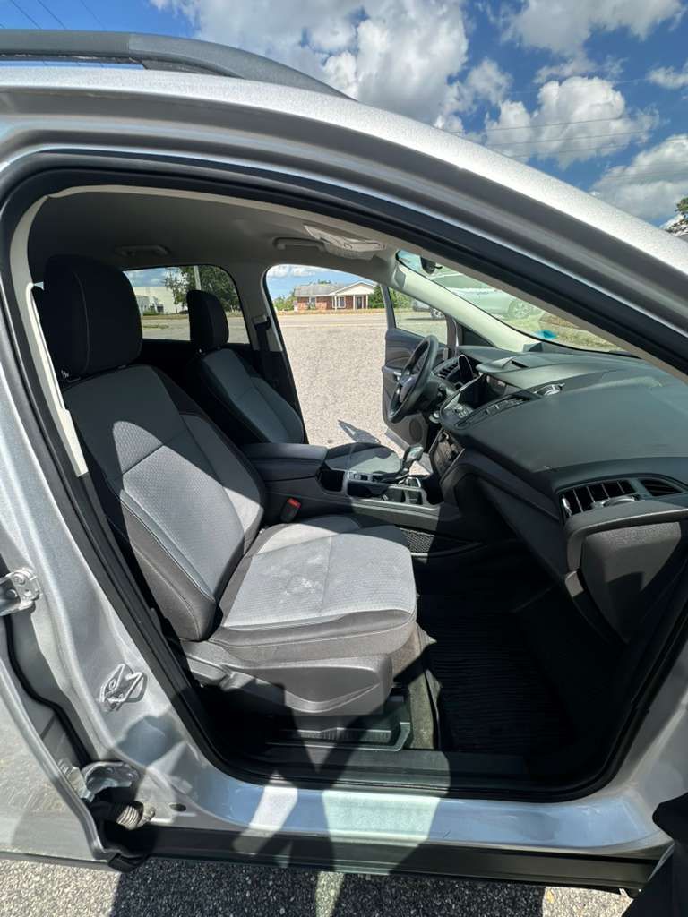 2018 Ford Escape - $9,500