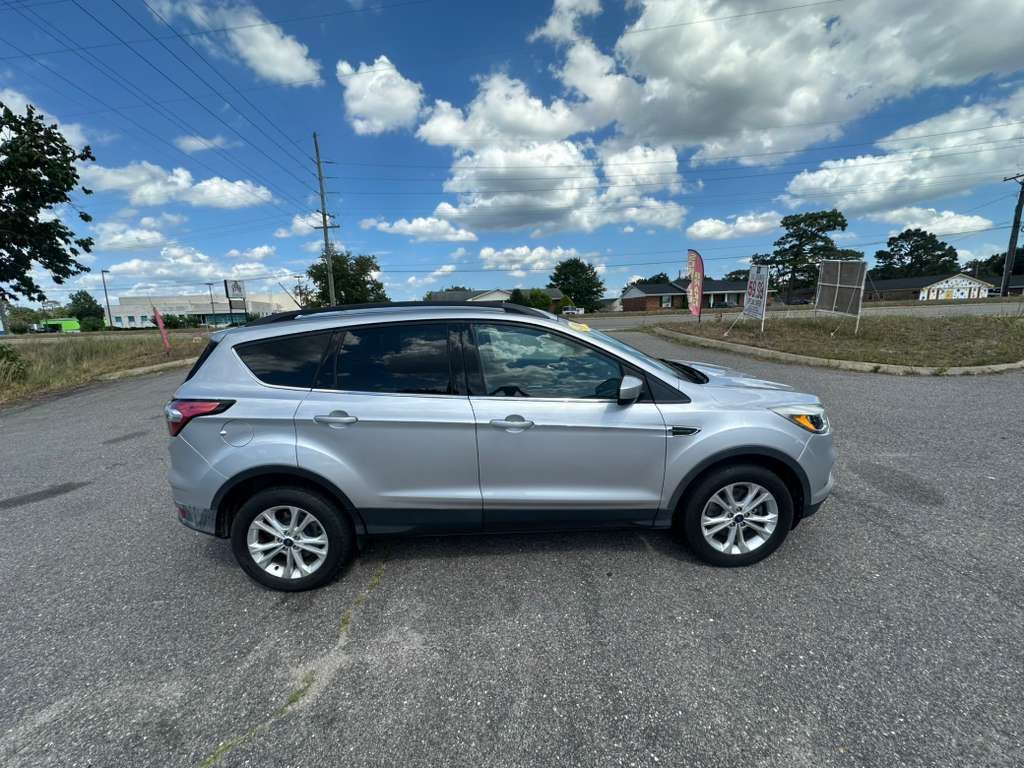2018 Ford Escape - $9,500