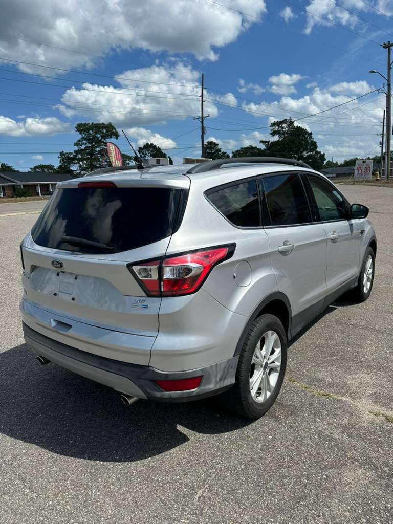 2018 Ford Escape - $9,500