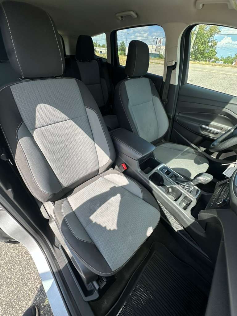 2018 Ford Escape - $9,500