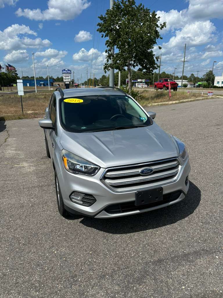 2018 Ford Escape - $9,500