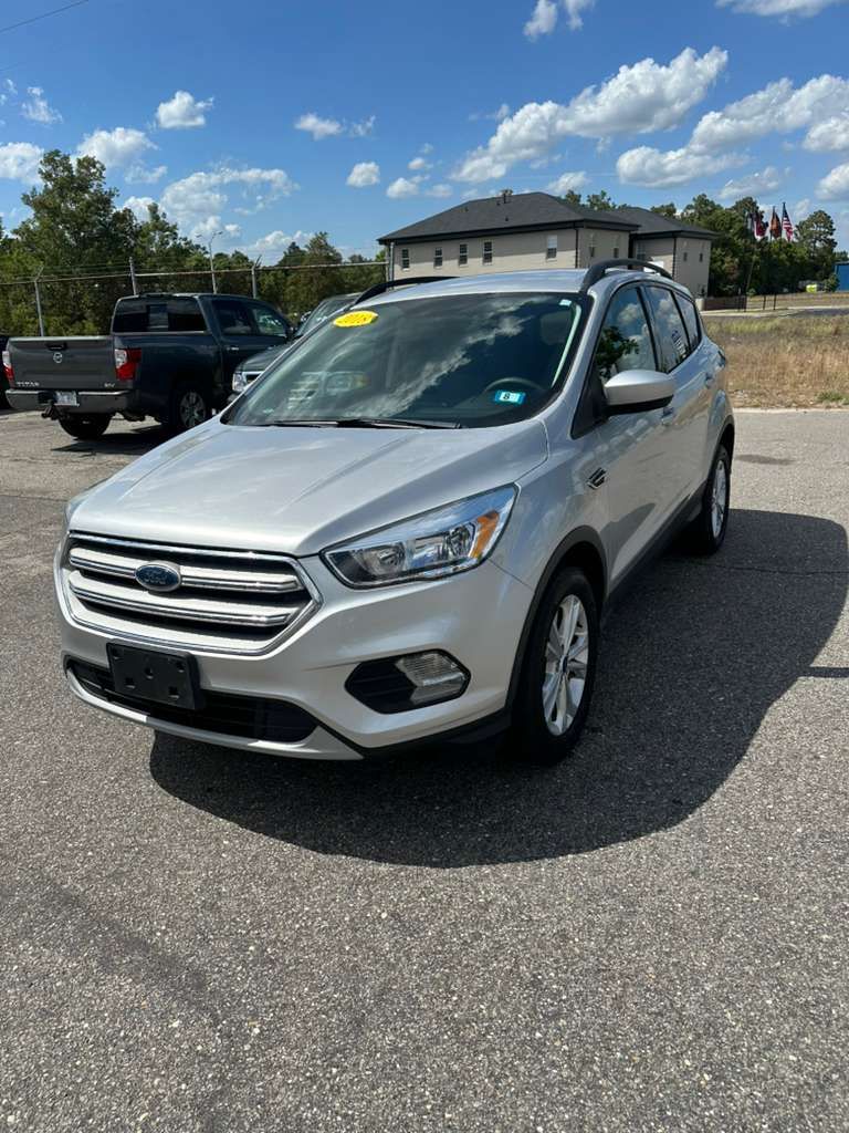 2018 Ford Escape - $9,500