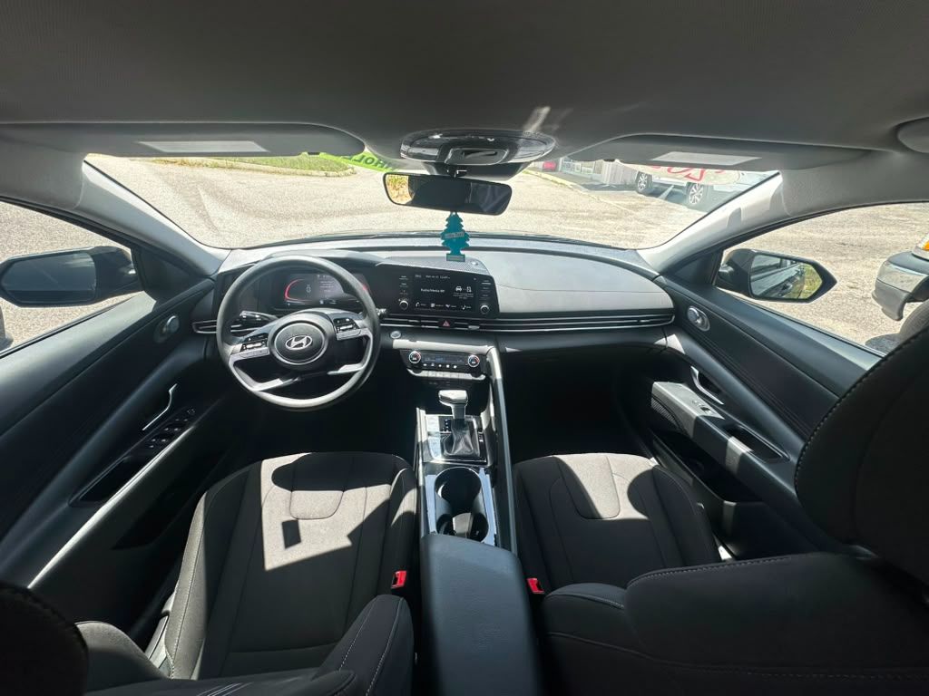 2025 Hyundai Elantra