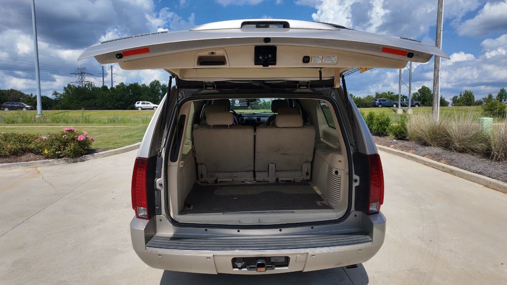 2007 Cadillac Escalade - $9,000
