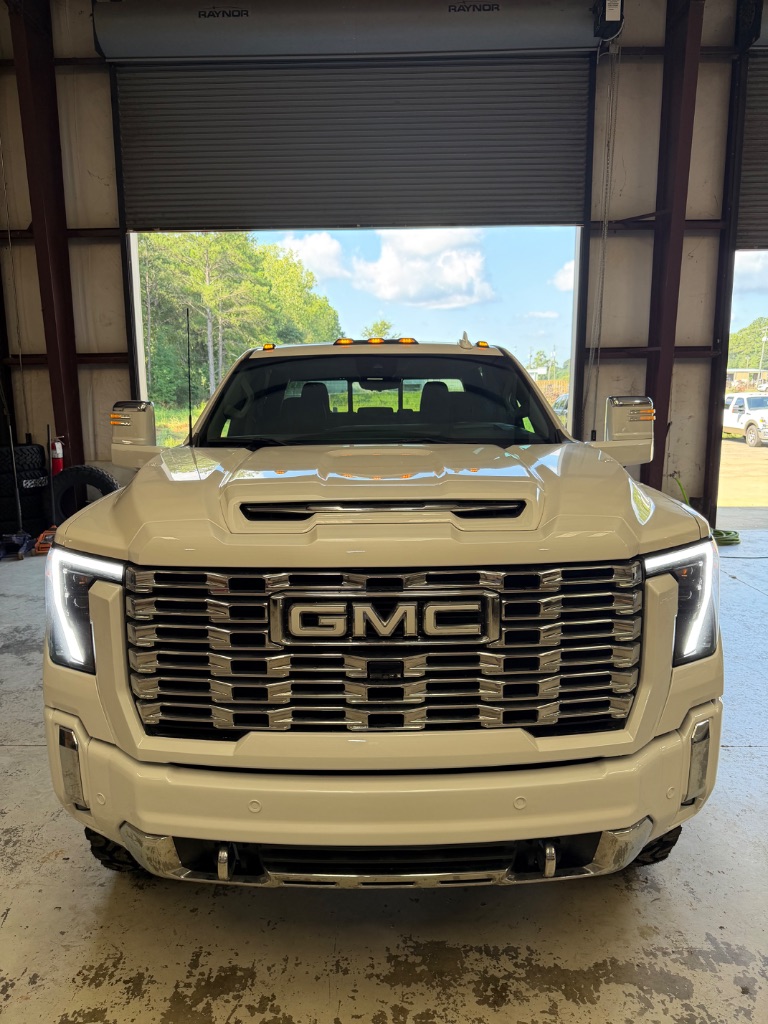 2024 GMC Sierra 2500HD - $69,900