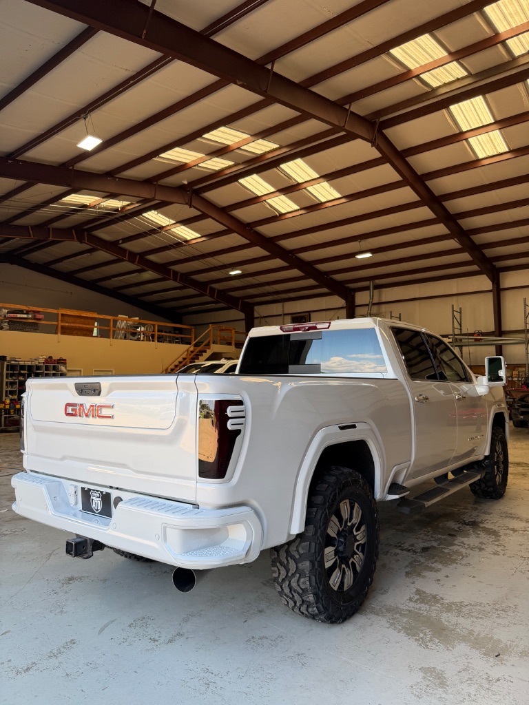 2024 GMC Sierra 2500HD - $69,900
