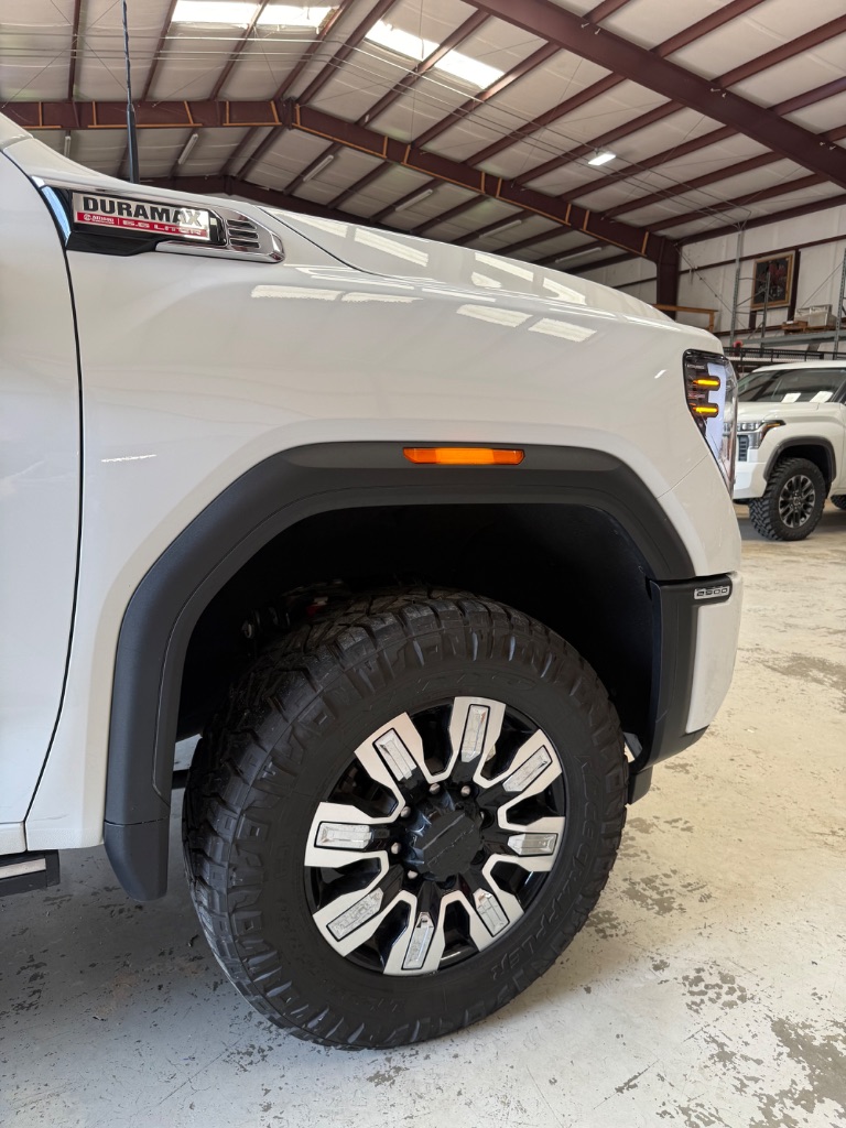 2024 GMC Sierra Hd - $64,900