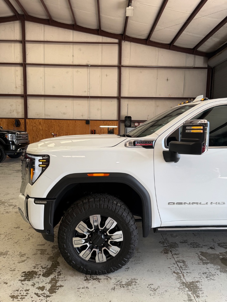 2024 GMC Sierra Hd - $64,900