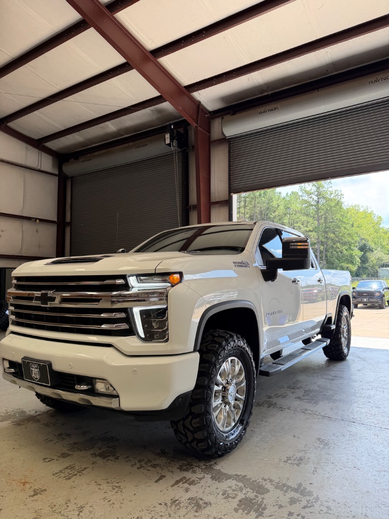 2020 Chevrolet Silverado - $50,900