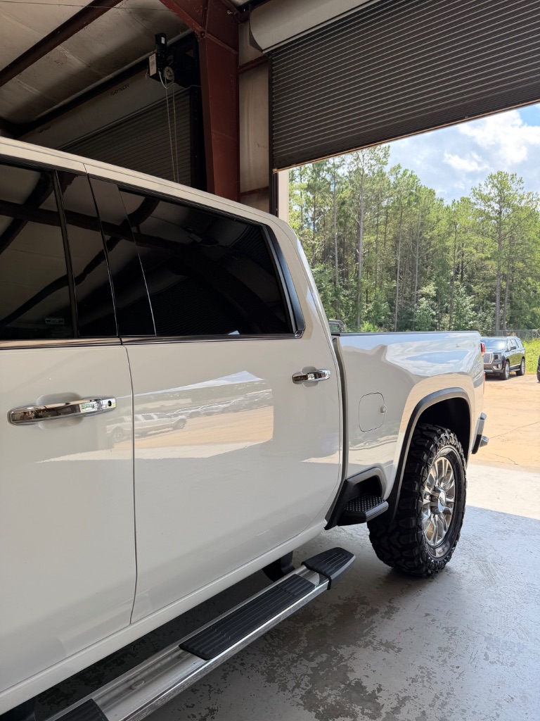2020 Chevrolet Silverado - $50,900