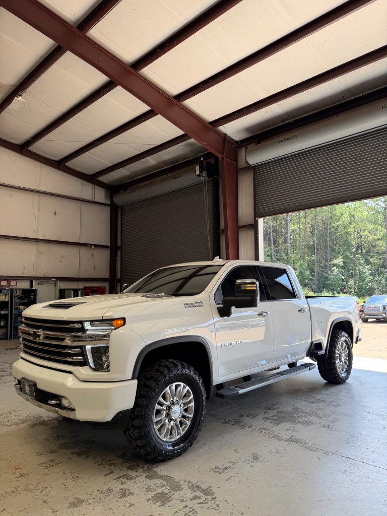 2020 Chevrolet Silverado - $50,900