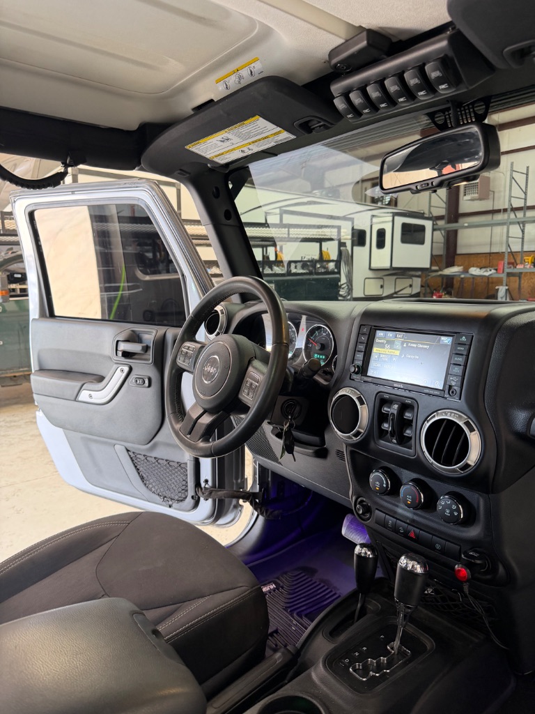 2017 Jeep Wrangler - $20,900