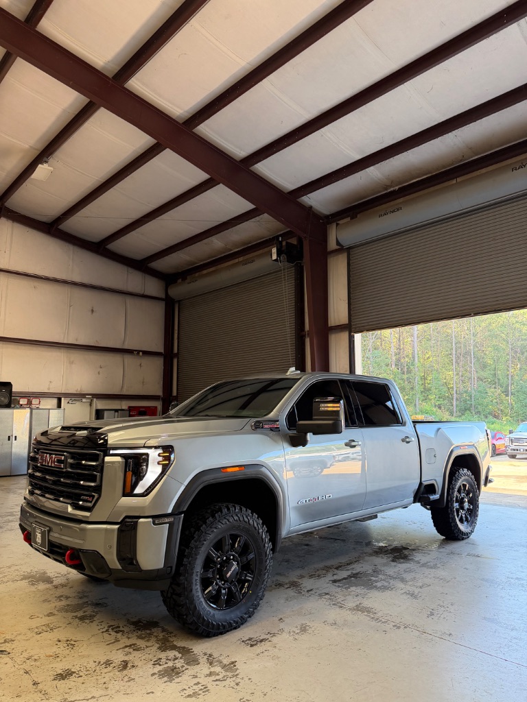 2025 GMC Sierra Hd - $73,900