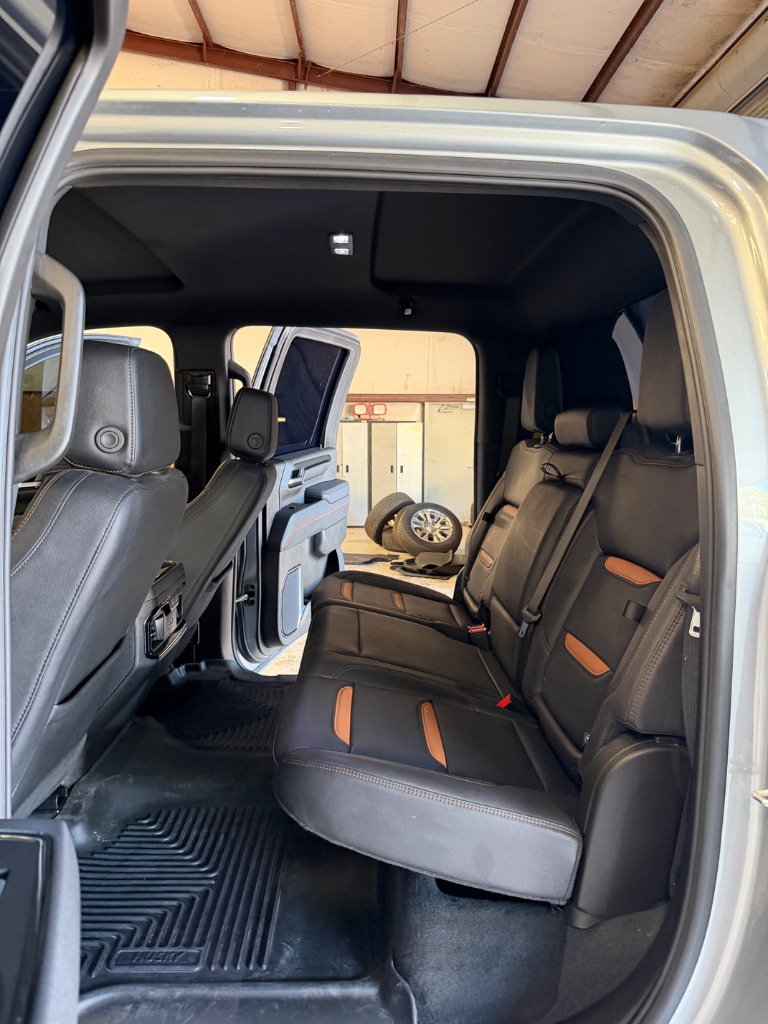 2025 GMC Sierra Hd - $73,900