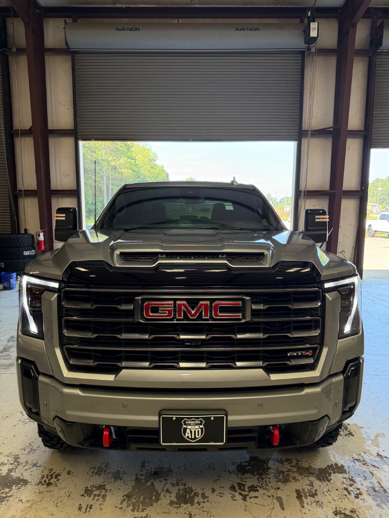 2025 GMC Sierra Hd - $73,900