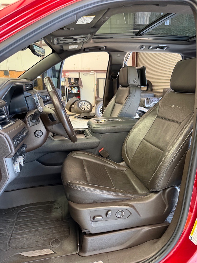 2021 GMC Yukon - $46,900