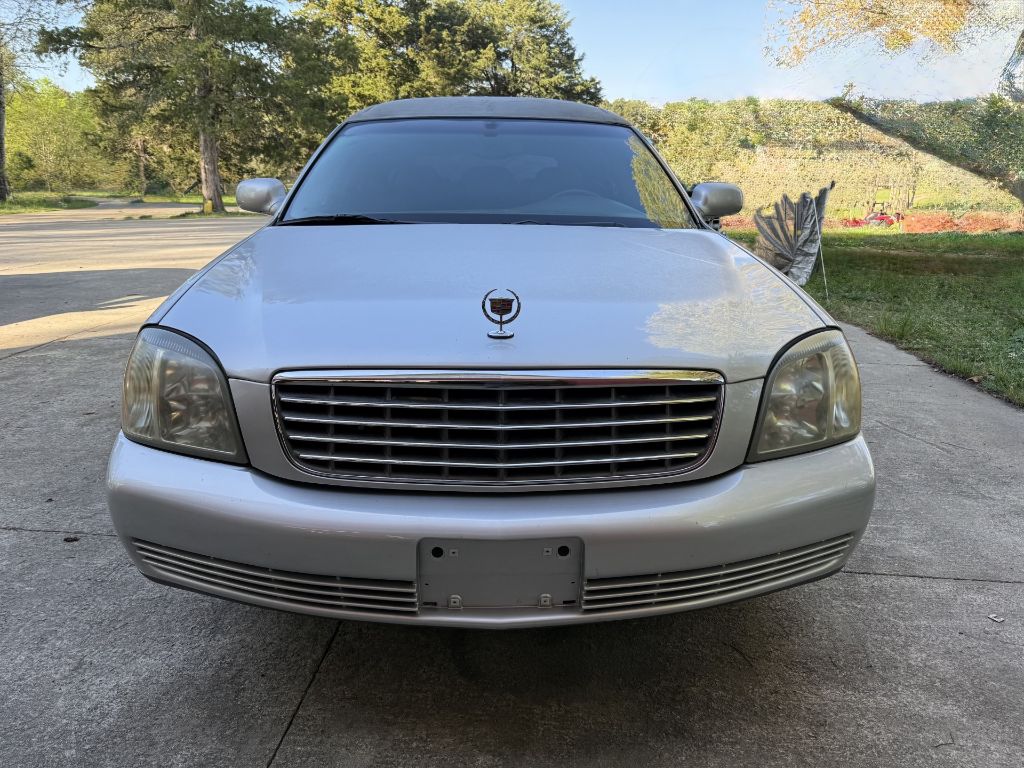 2003 Cadillac Limousine - $8,660