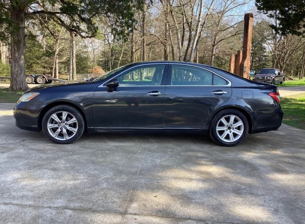 2008 Lexus ES - $7,900