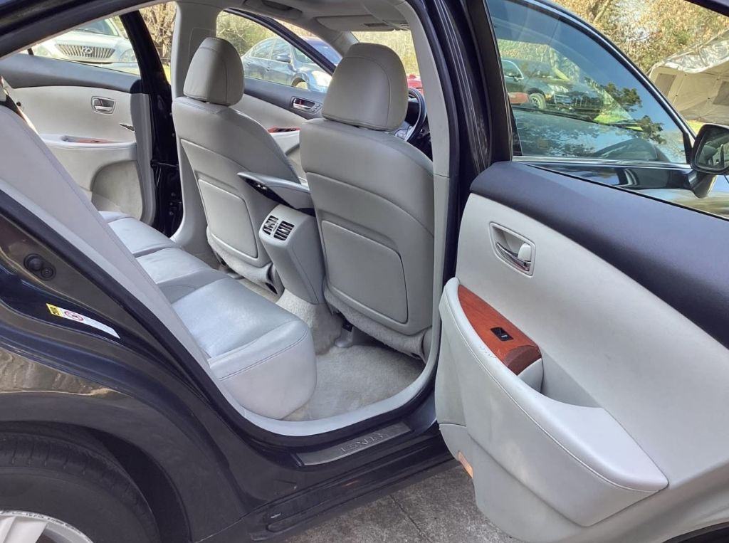 2008 Lexus ES - $7,900