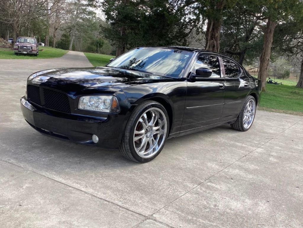 2010 Dodge Charger - $4,950