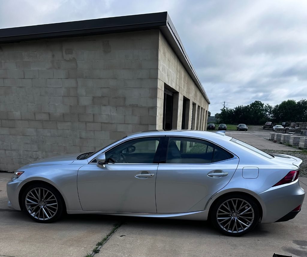 2016 Lexus IS - $14,670