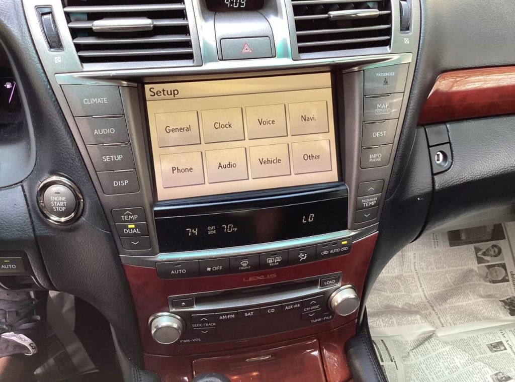 2011 Lexus LS - $12,890