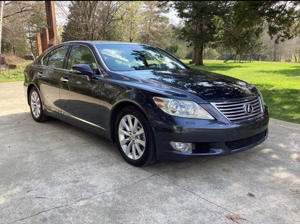 2011 Lexus LS - $12,890