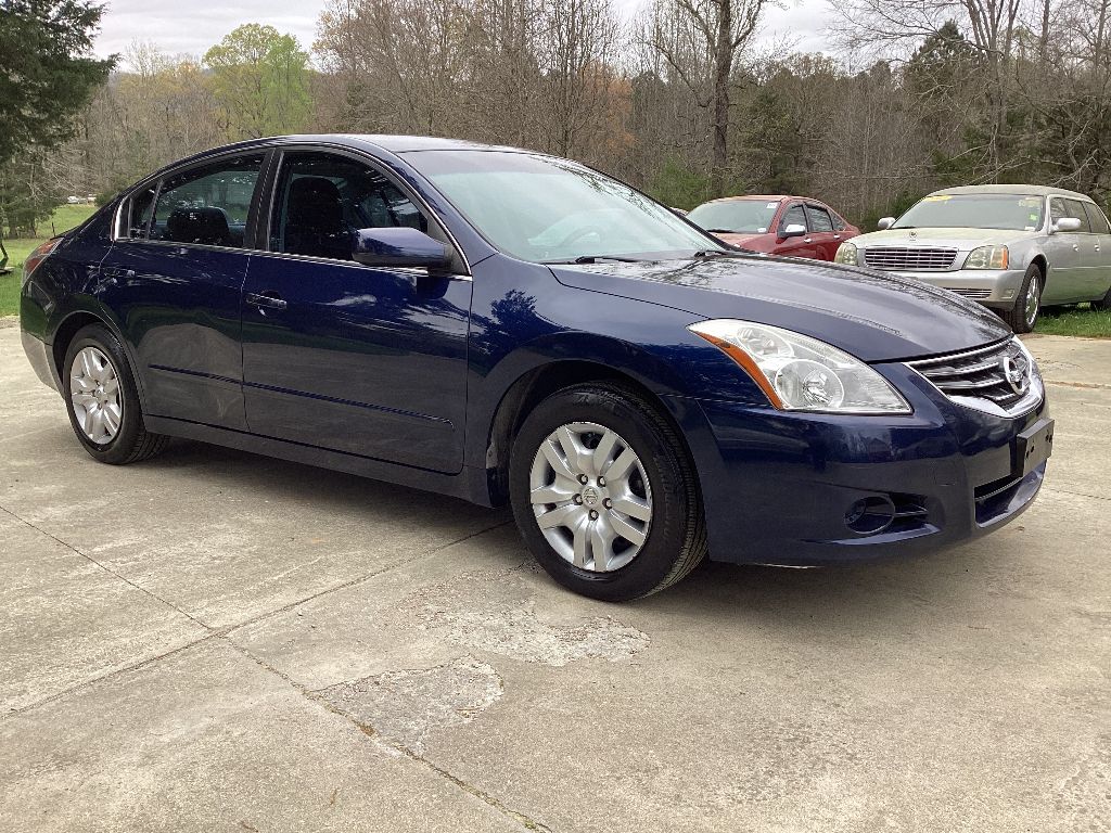2010 Nissan Altima - $8,110
