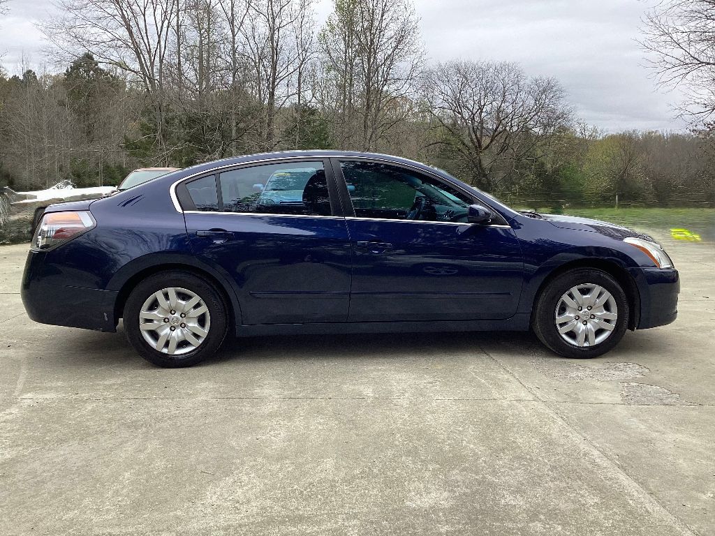 2010 Nissan Altima - $8,110