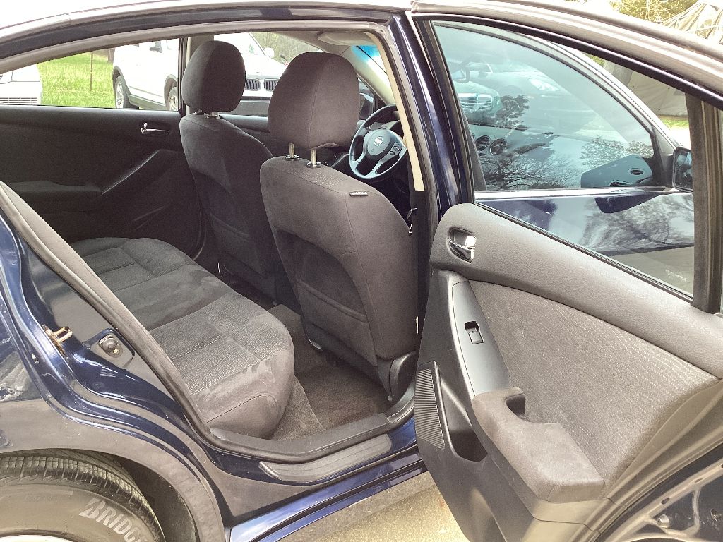 2010 Nissan Altima - $8,110