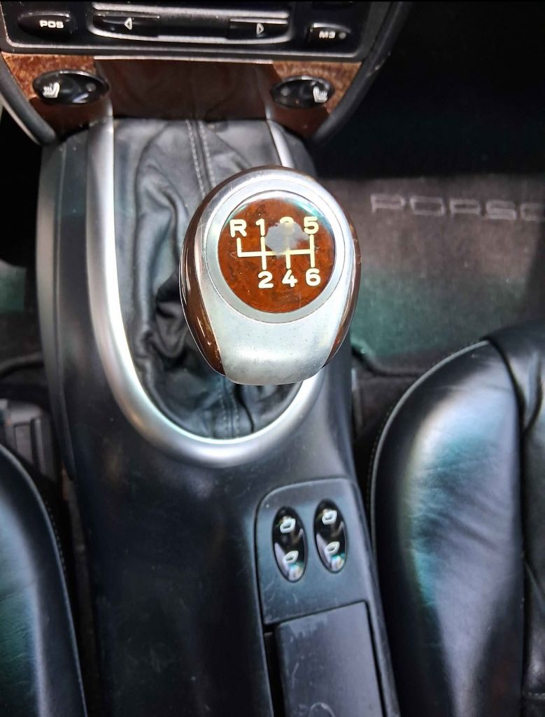 2000 Porsche 911 - $22,008