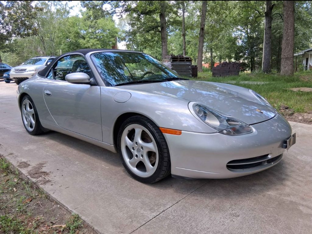 2000 Porsche 911 - $22,008