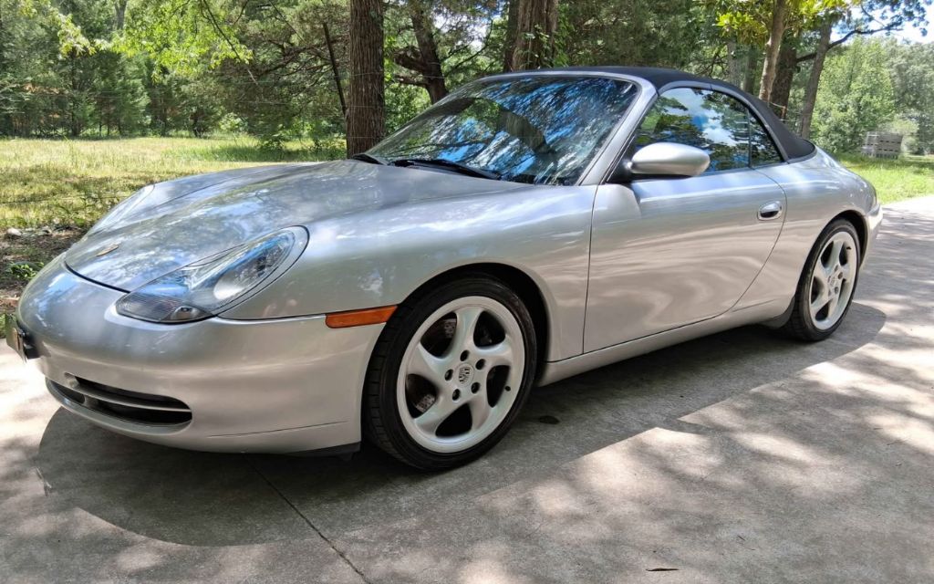 2000 Porsche 911 - $22,008