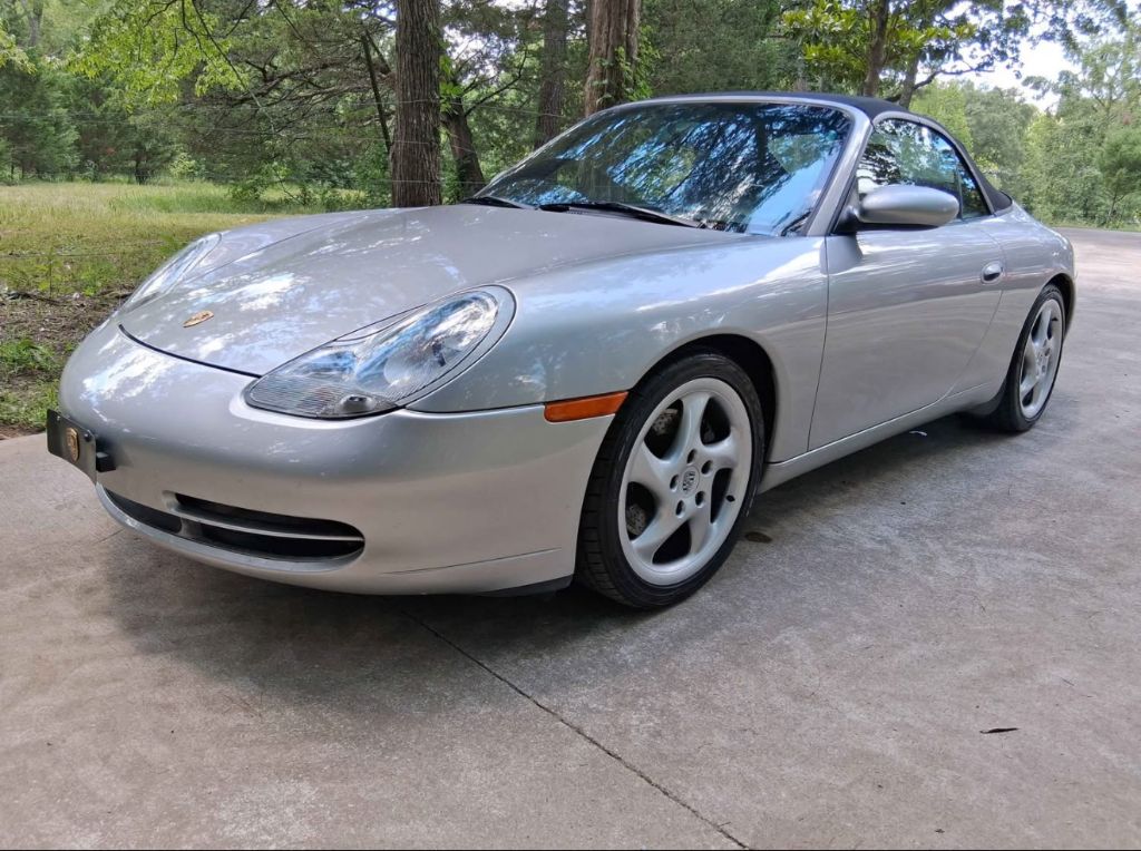 2000 Porsche 911 - $22,008