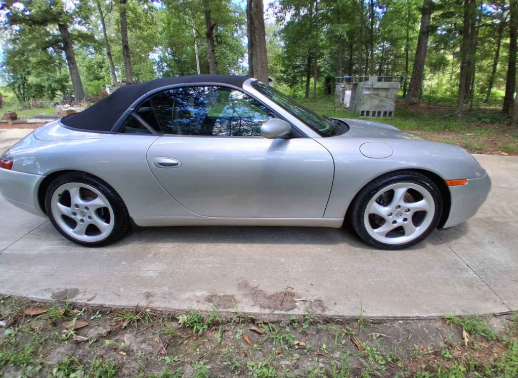 2000 Porsche 911 - $22,008
