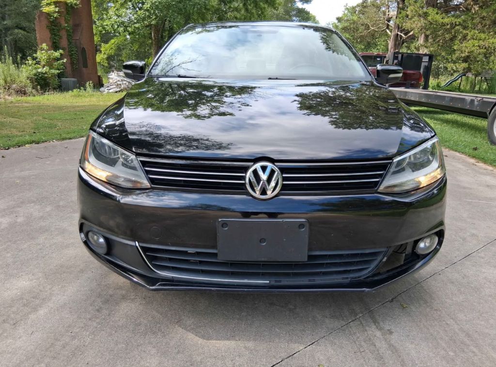 2011 Volkswagen Jetta - $7,700
