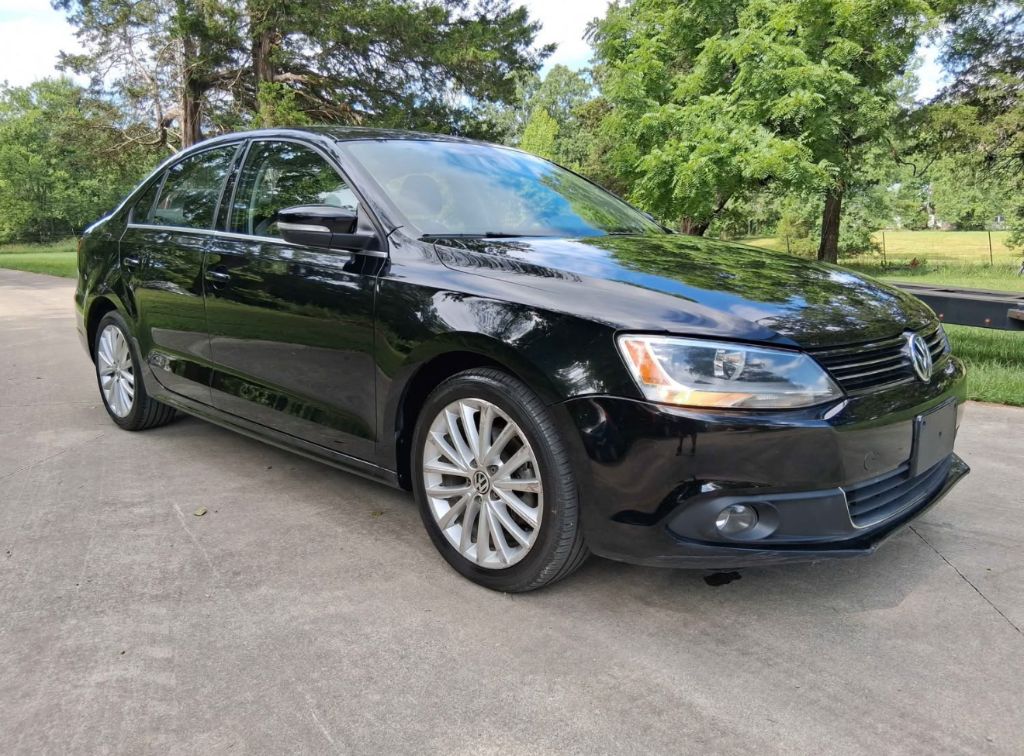2011 Volkswagen Jetta - $7,700