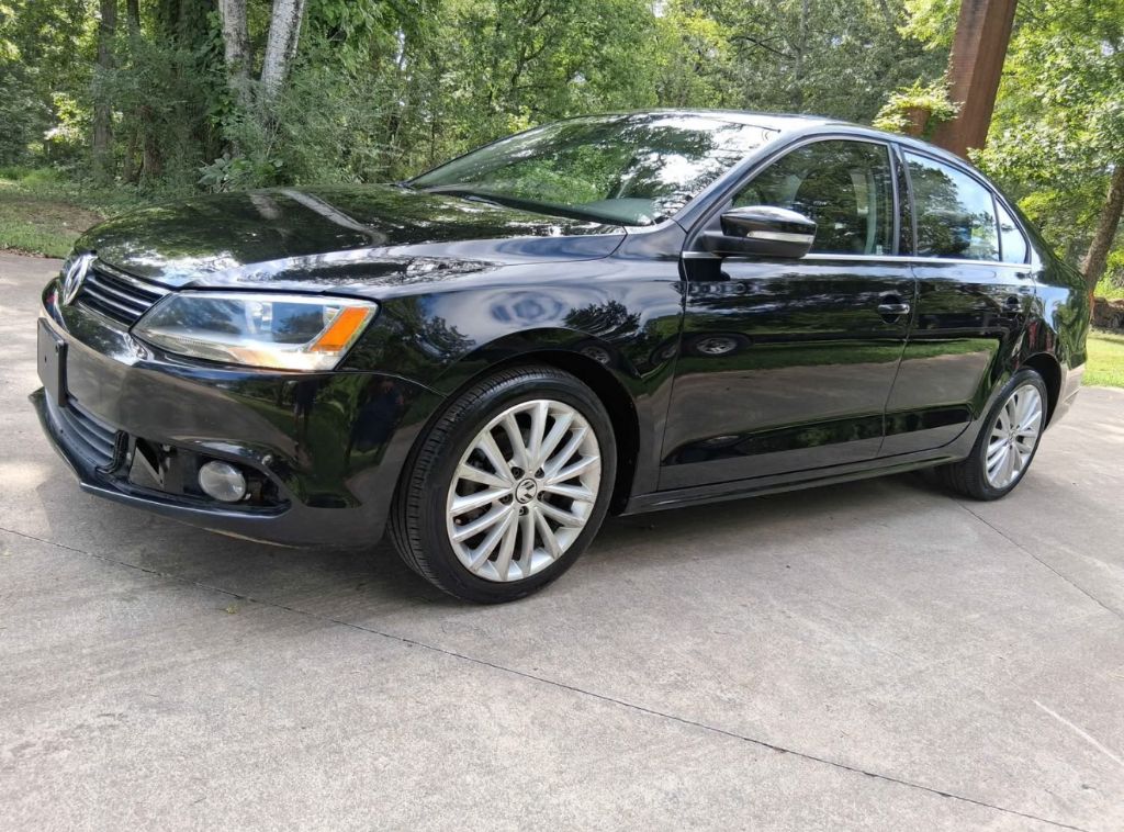 2011 Volkswagen Jetta - $7,700