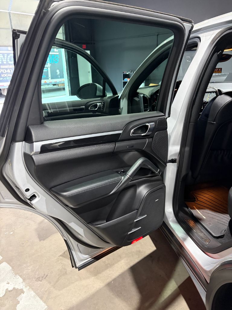 2013 Porsche Cayenne - $15,600