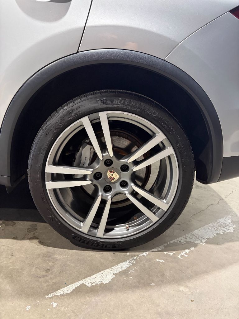 2013 Porsche Cayenne - $15,600